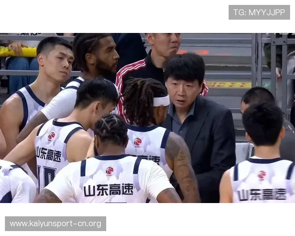 韩德君带伤上阵张镇麟仍缺席邱彪解读山东以中锋为核心战法新布局